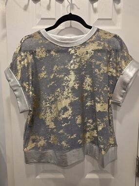Pilcro Gray And Silver Short Sleeve Top with Gold Foil Accent